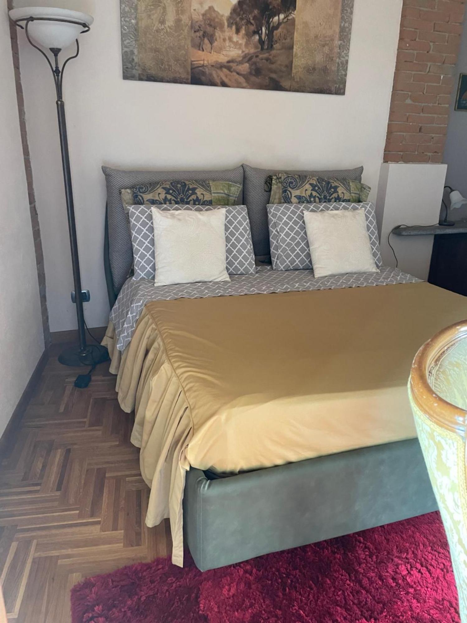 Bed and Breakfast Cascina Baresane à Alba  Extérieur photo
