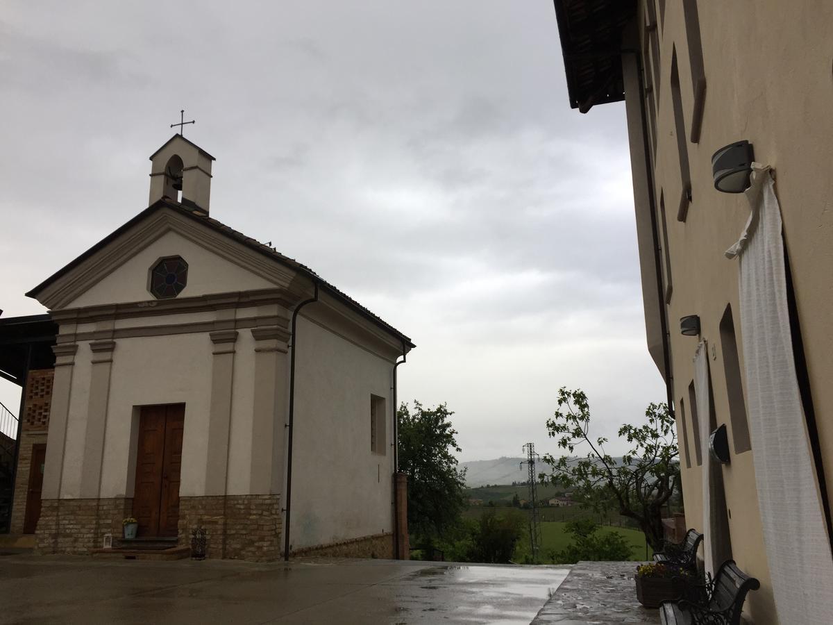 Bed and Breakfast Cascina Baresane à Alba  Extérieur photo