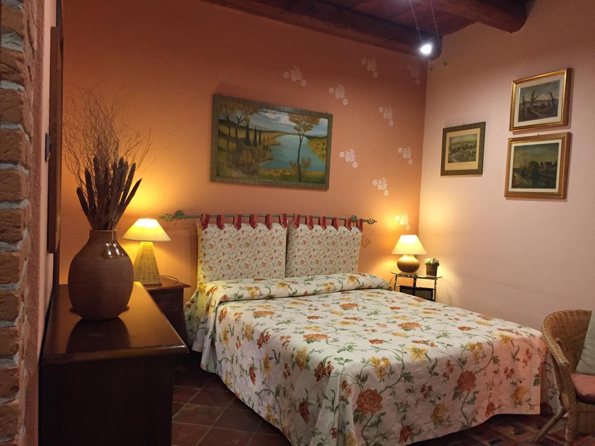 Bed and Breakfast Cascina Baresane à Alba  Extérieur photo