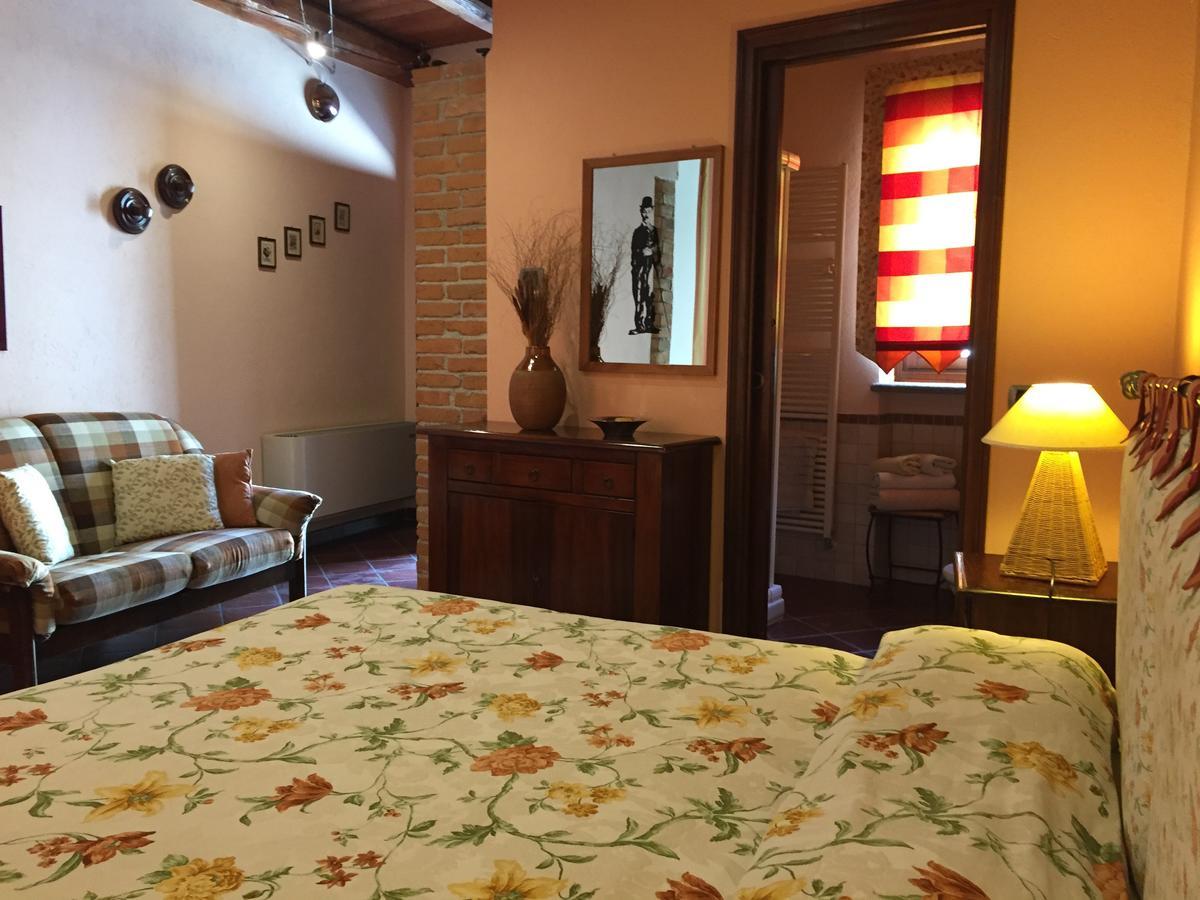 Bed and Breakfast Cascina Baresane à Alba  Extérieur photo